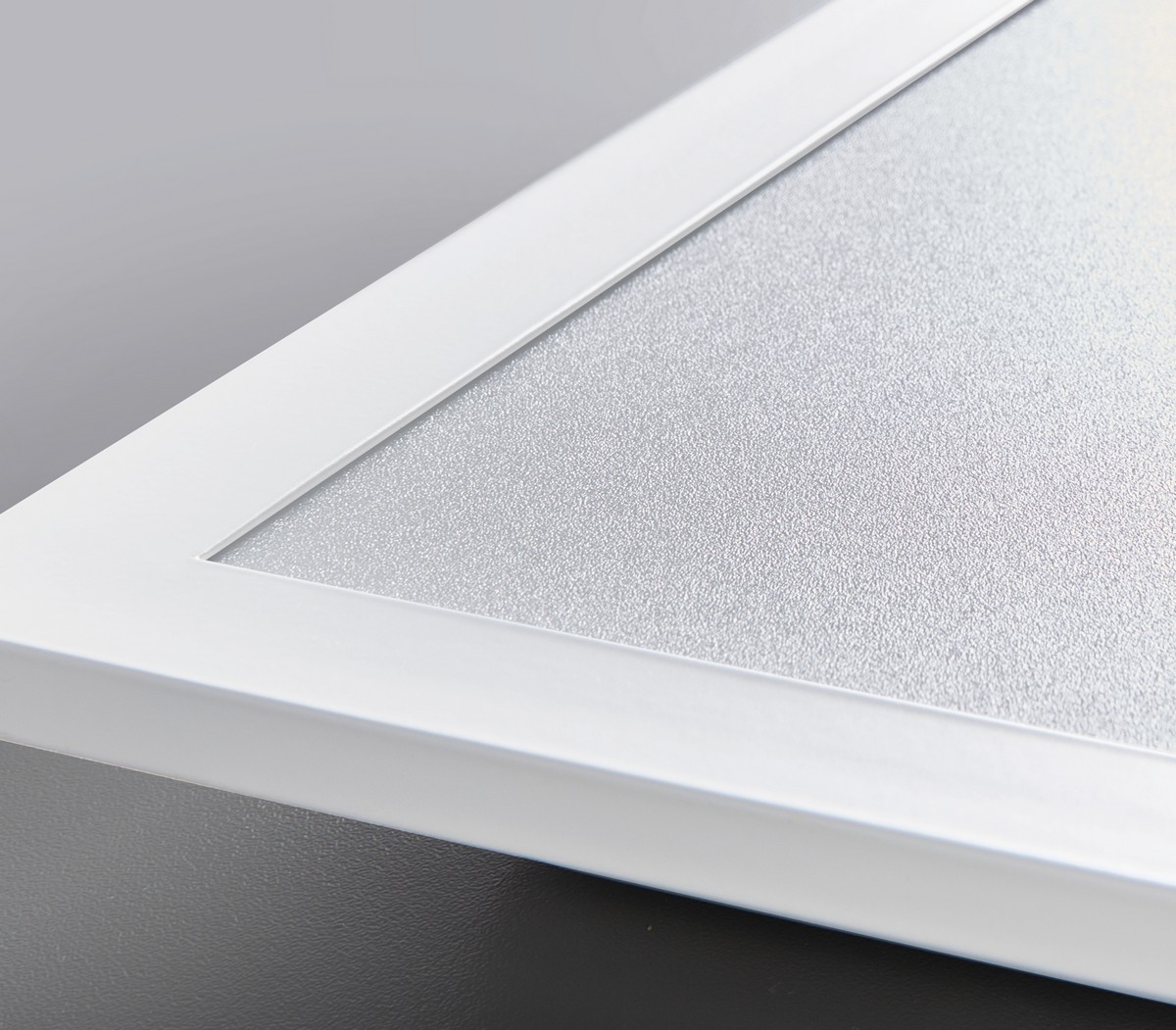 Heitronic LED Einlegeleuchte BACK-LIT BAP UGR19 3500 Kelvin warmweiss